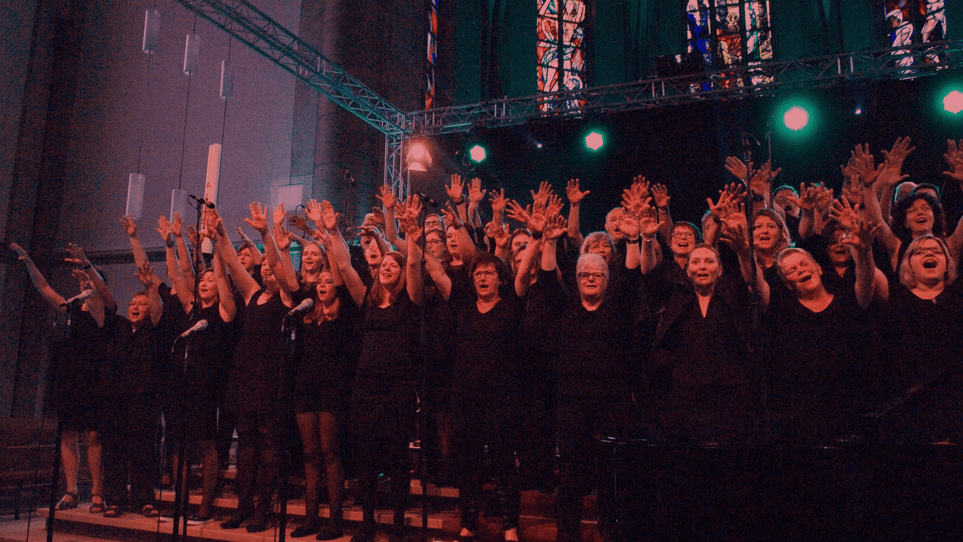 Gospelchor S(w)ing&Praise beim Konzert in der Kirche